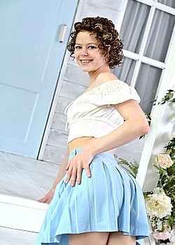 Sophia Wonder image 2 of 4