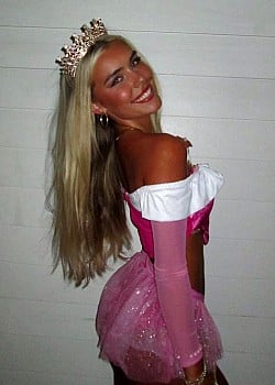Sophie McNally image 2 of 3