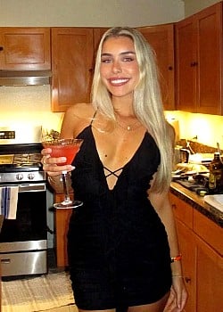 Sophie McNally image 1 of 3