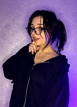 Sophie Raven