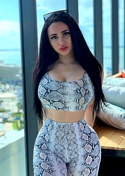 Sophie Sierra image 2 of 4