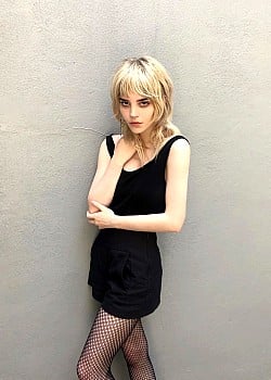 Sophie Thatcher image 1 of 3