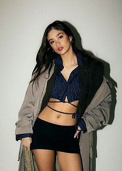 Sophiee Gabriella image 4 of 4