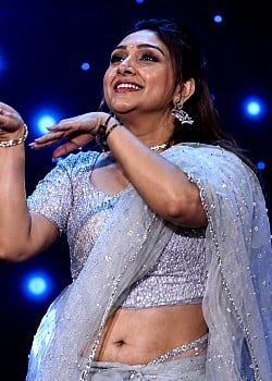 Sridevi Vijaykumar image 2 of 2