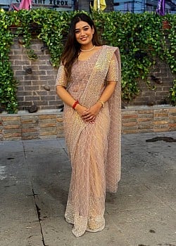 Srinisha Jayaseelan image 3 of 3