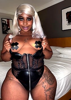 Starla Jo image 2 of 2