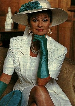 Stephanie Beacham image 2 of 4
