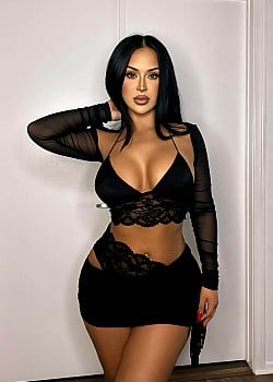 Stephanie Escobar image 3 of 4