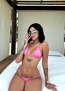 Stephany Ribeiro image 3 of 3