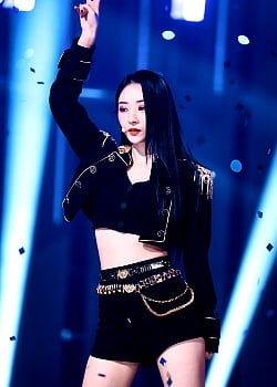 SuA (Dreamcatcher) image 2 of 4