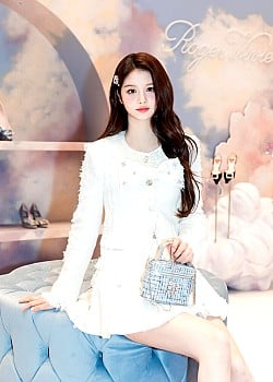 Sullyoon