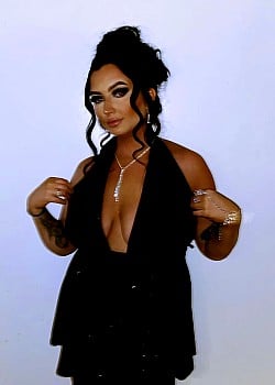Summer Leigh (Instagram)