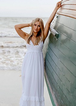 Sunni Layla image 3 of 4