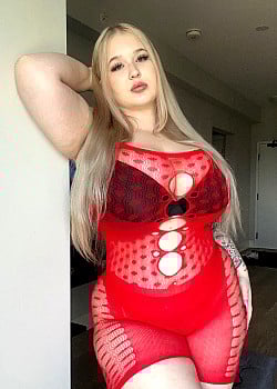 Super Stacked Stacy image 3 of 4