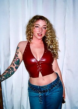 Susie Stellar image 3 of 4