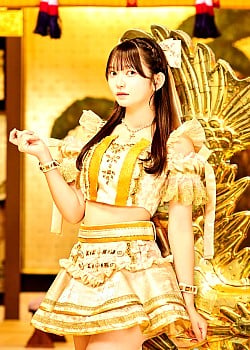 Suzuka Sayama image 3 of 3