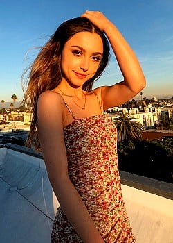 Sydney Serena image 3 of 4