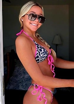 Sydney Siemer image 4 of 4