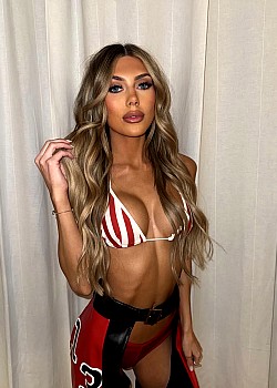 Sydney Stevens image 2 of 4