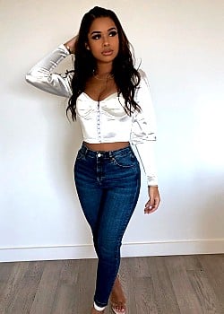 Taina Williams image 2 of 4