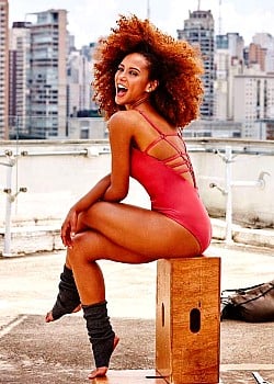 Tais Araujo image 4 of 4