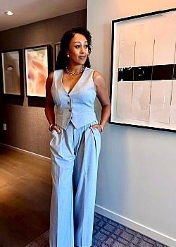 Tamera Mowry image 2 of 2