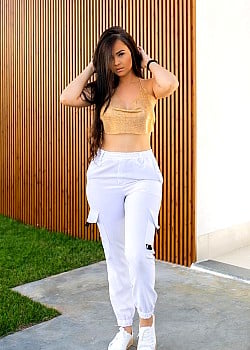 Tamiria Rodrigues image 3 of 3
