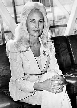 Tammy Wynette image 2 of 2