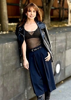 Tania Rin image 2 of 4