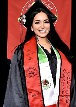 Tania Velasco image 1 of 2