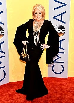 Tanya Tucker image 2 of 4
