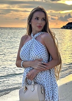 Tanya Urbanovska image 3 of 4