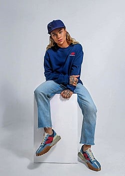 Tash Sultana image 2 of 2