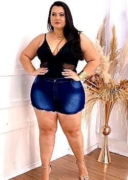 Tati Rozzi image 4 of 4