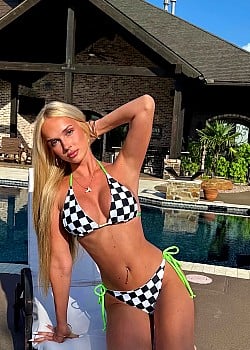 Tavie Mueller image 2 of 2