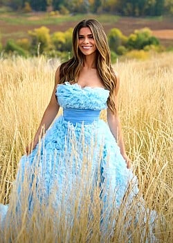 Taylor Frankie Paul image 2 of 2
