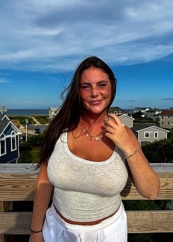 Taylor Gibson image 1 of 1
