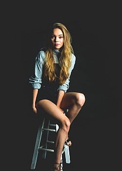 Taylor Hickson image 1 of 2