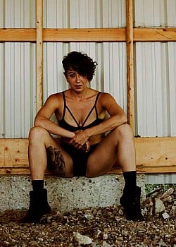 Taylor Oakes image 4 of 4