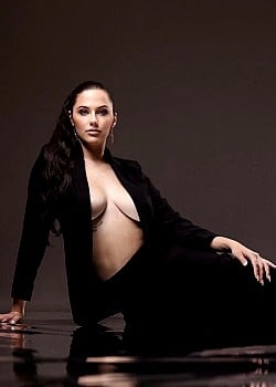 Taysia Eckinger image 2 of 4