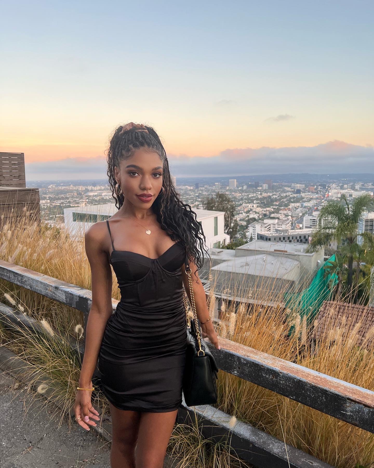 Teala Dunn - Free pics, galleries & more at Babepedia