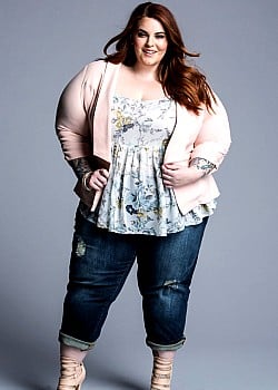 Tess Holliday image 1 of 4