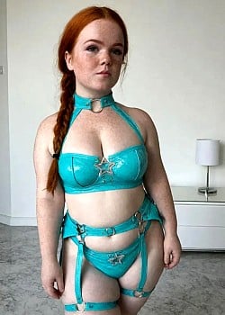 Tessa Tiny image 2 of 4