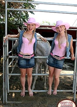 Texas Twins image 4 of 4