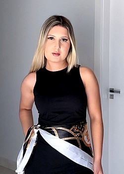 Thais Marozzi image 2 of 2