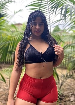 Thais Silva image 1 of 1