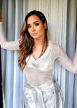 Thaissa Carvalho image 3 of 4