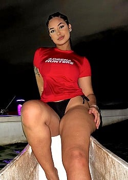 Thalana Ricarda image 3 of 3