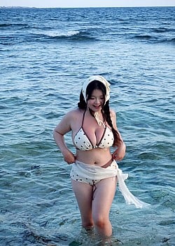 Thao Trang image 3 of 4