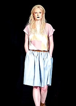 Thash Mose image 2 of 2